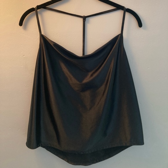 Slinky Black Top - Picture 4 of 10